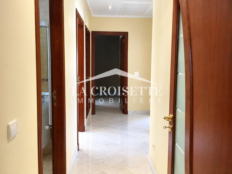 Appartement S+4 vue sur lac avec jardin aux Berges du Lac 1